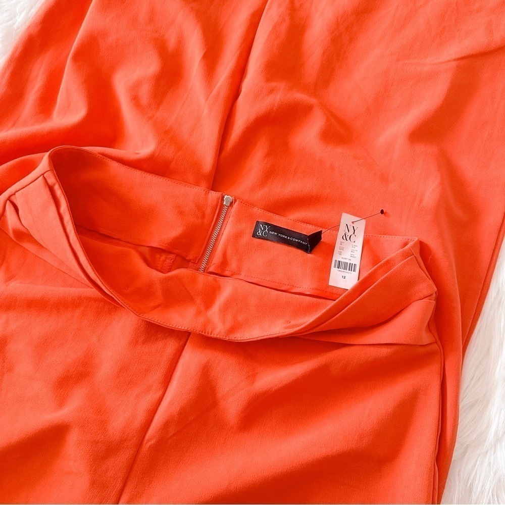 Women’s Pant| HIGH-RISE BUTTON-DETAIL WIDE-LEG PANTS IN RED CLAY - Picture 3 of 3